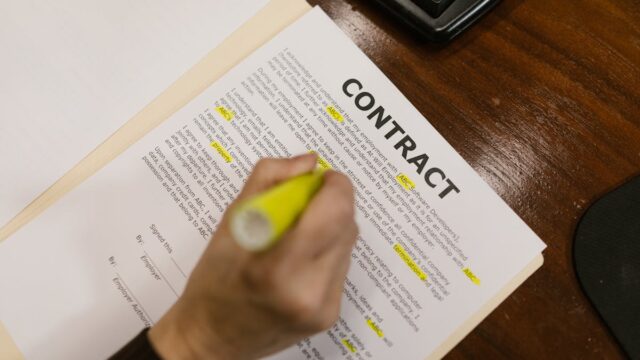 what is a yellow dog contract